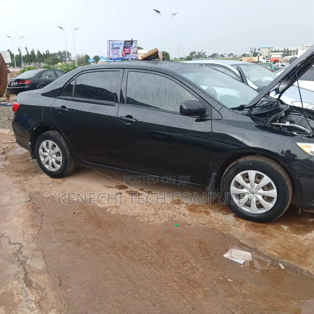 Toyota Corolla 2010 Black