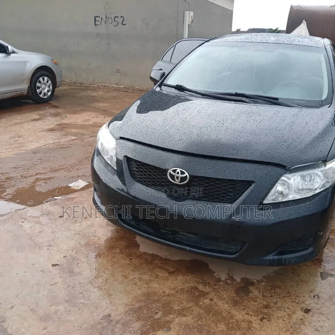 Toyota Corolla 2010 Black