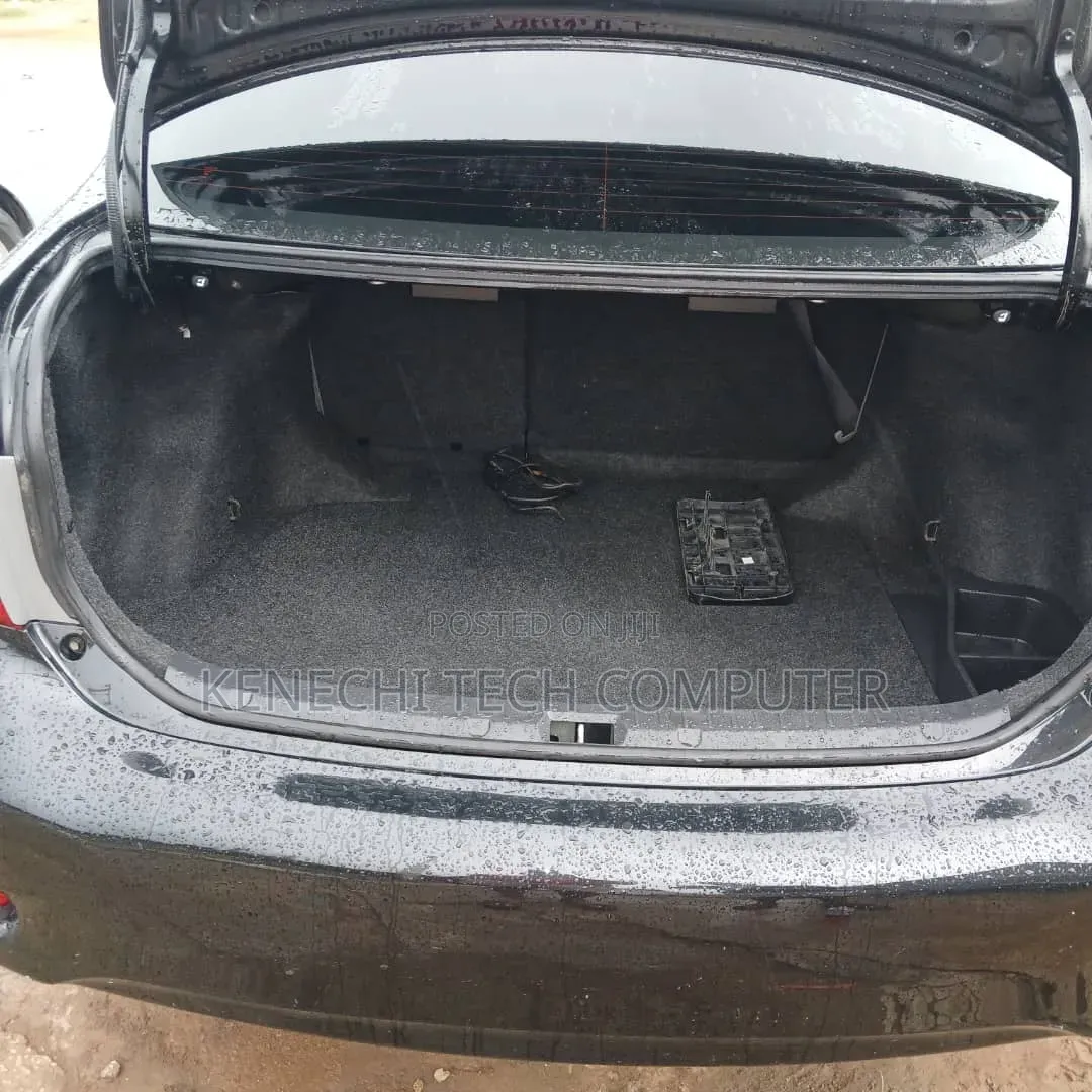 Toyota Corolla 2010 Black