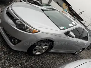 Toyota Camry 2014 Silver