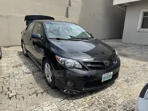 Toyota Corolla L 4dr Sedan (1.8L 4cyl 5M) 2012 Black