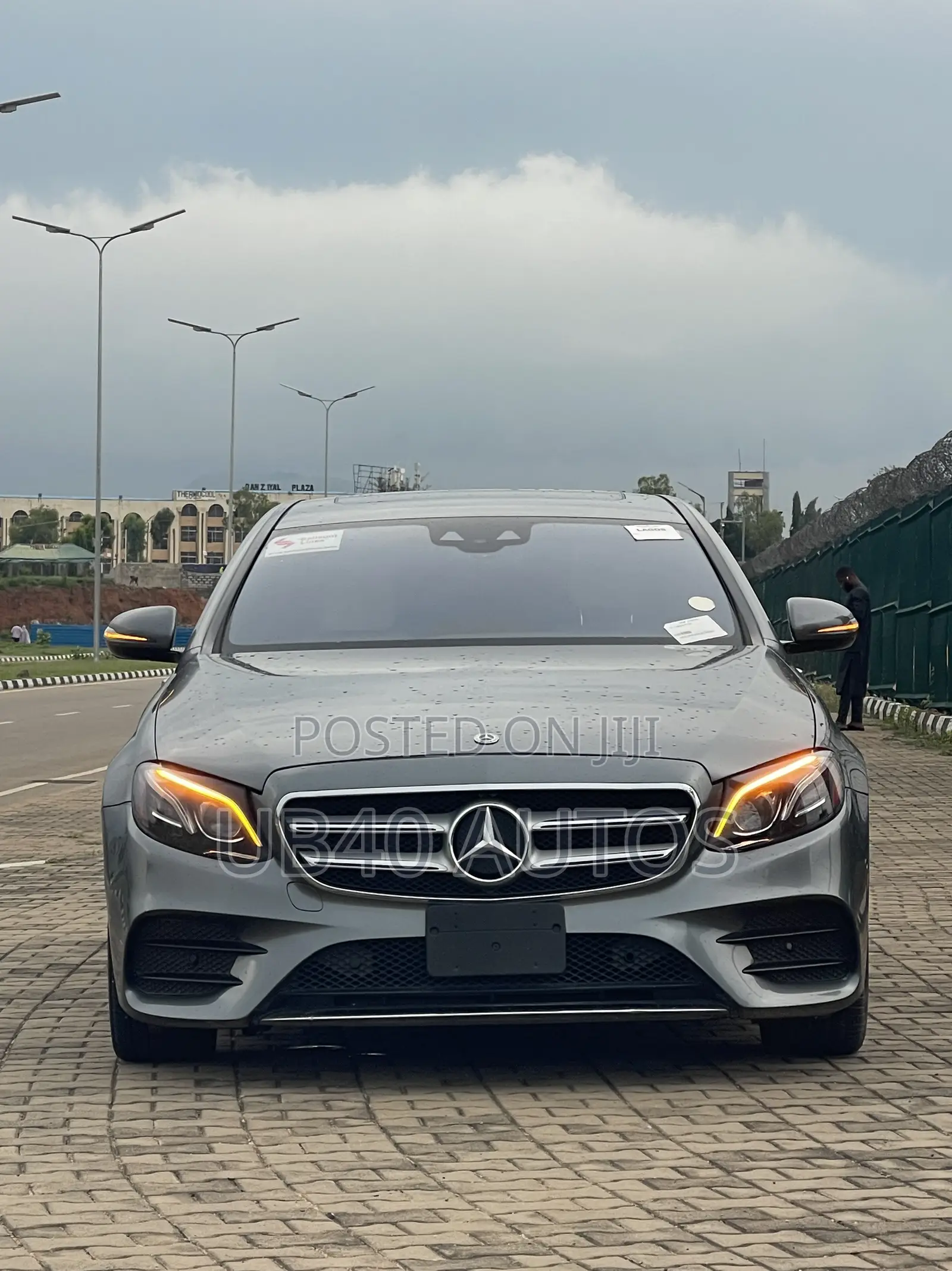 Mercedes-Benz E400 2018 Gray