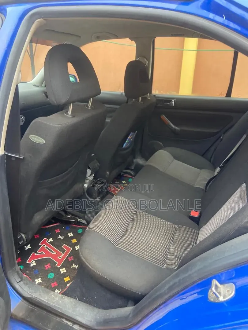 Volkswagen Golf 2007 Blue