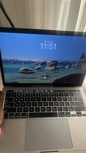 Laptop Apple MacBook Pro 2020 16GB Intel Core i5 SSD 512GB