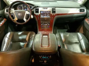 Cadillac Escalade 2013 White