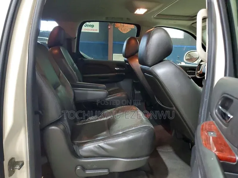 Cadillac Escalade 2013 White