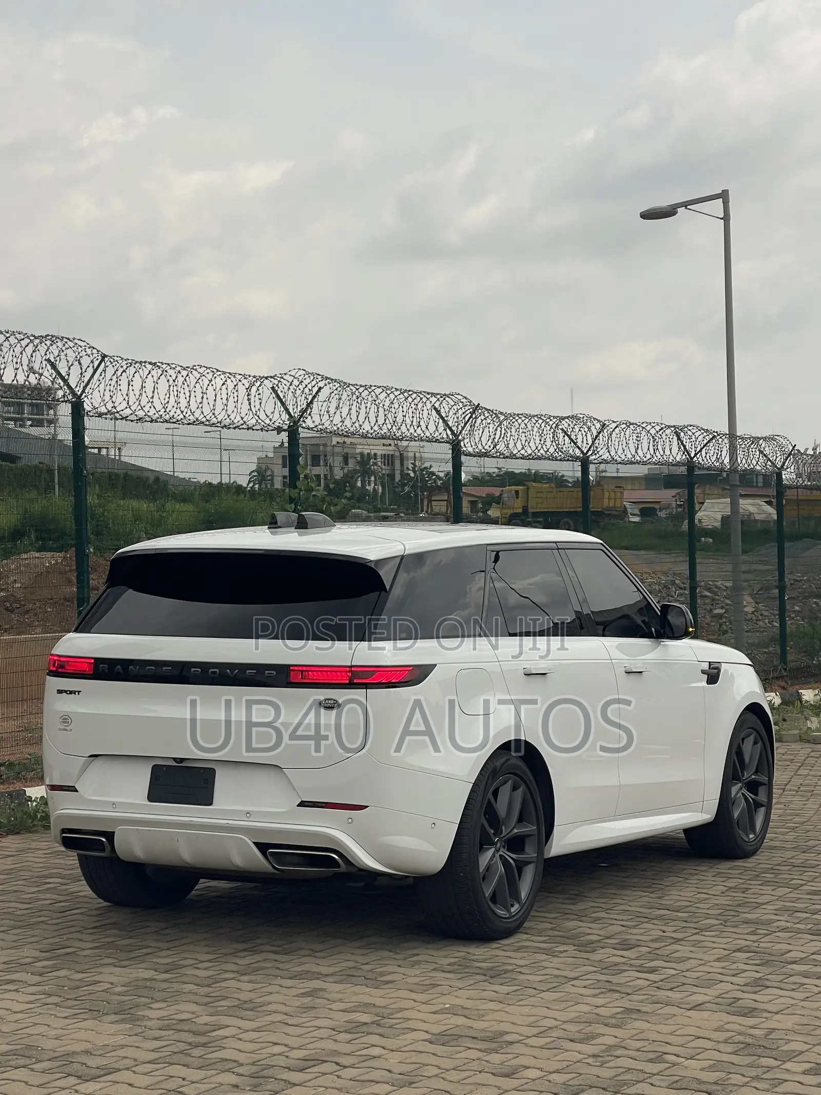Rover Land 2023 White