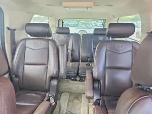Cadillac Escalade 2010 White