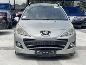 Peugeot 207 SW 1.6 HDi 2012 Silver