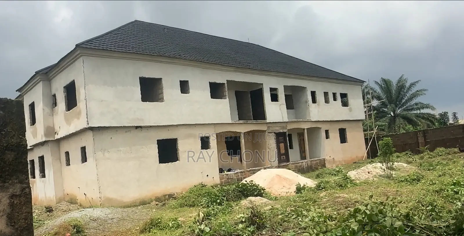 6 Flat Building
