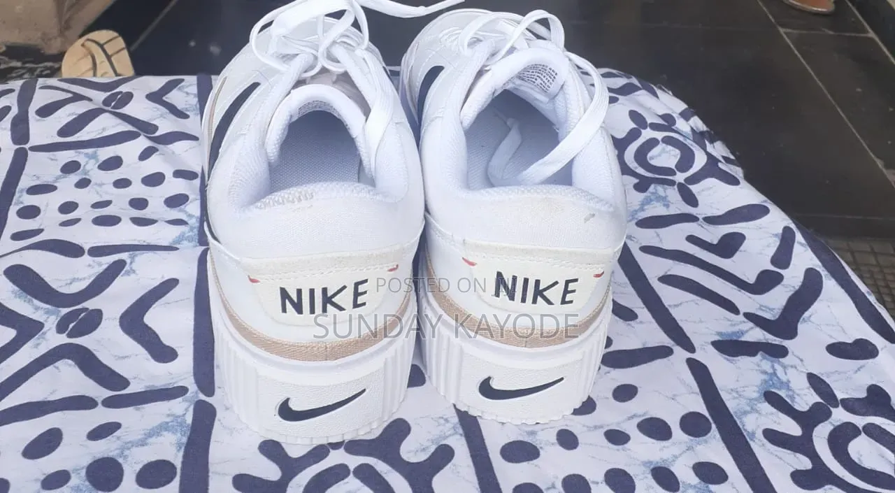 Nike Sneakers