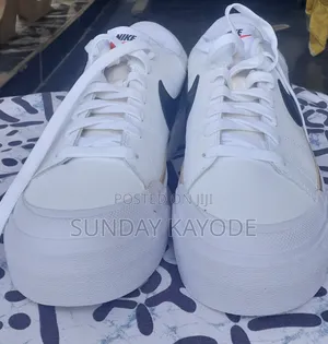 Nike Sneakers