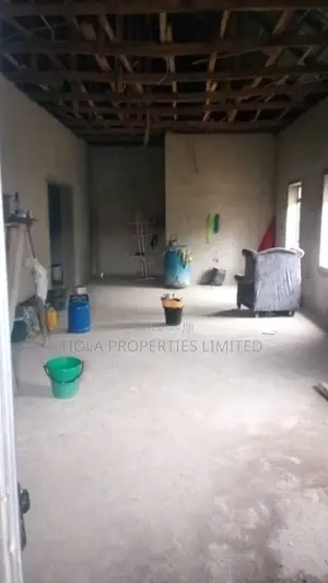 2bdrm Bungalow in People’S Paradise, Sabon Lugbe for sale