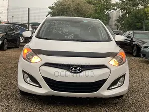 Hyundai Elantra GT 2013 White