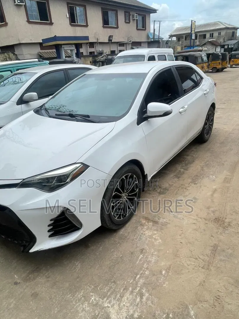 Toyota Corolla 2016 White
