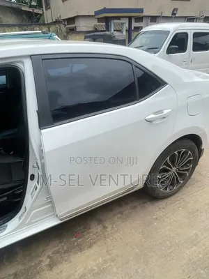Toyota Corolla 2016 White