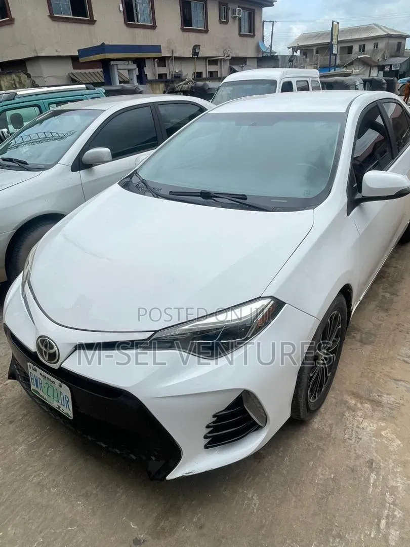 Toyota Corolla 2016 White