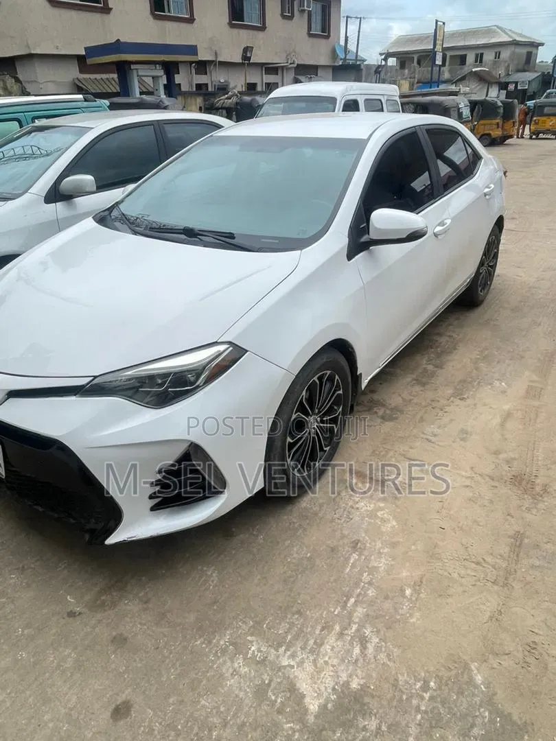 Toyota Corolla 2016 White