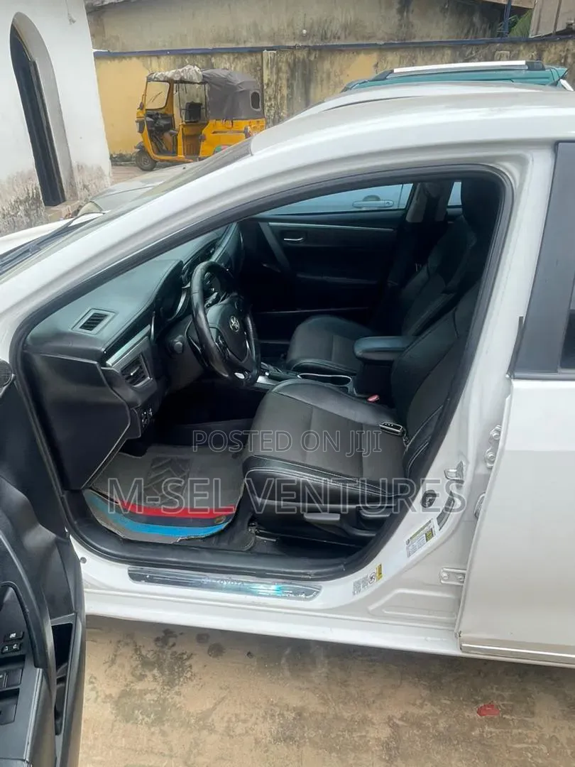 Toyota Corolla 2016 White