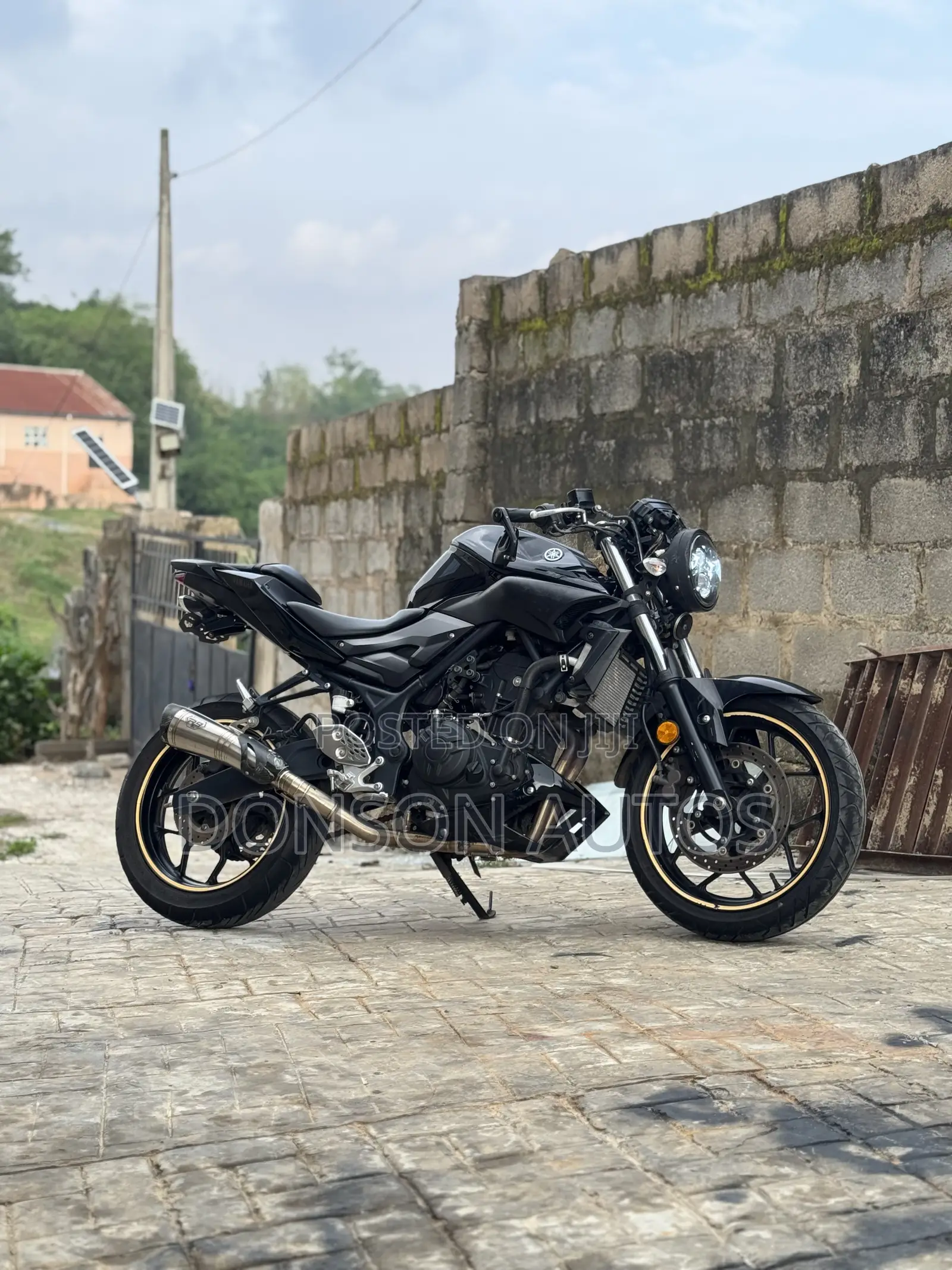 Yamaha 2017 Black