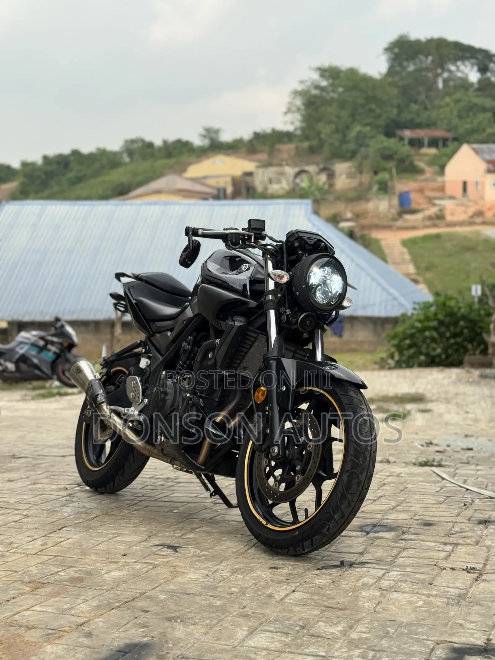 Yamaha 2017 Black