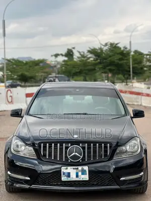 Mercedes-Benz C300 Luxury 4Matic Sedan AWD (3.5L 6cyl 7A) 2014 Black