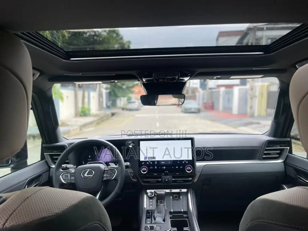 Lexus GX 2025 Gold