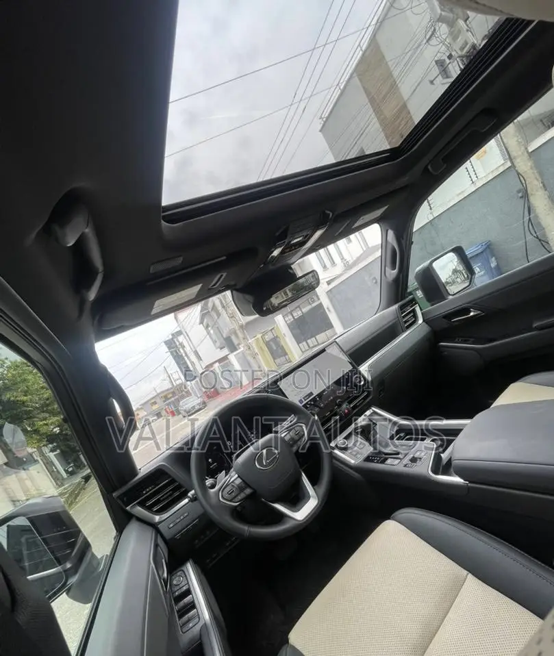 Lexus GX 2025 Gold