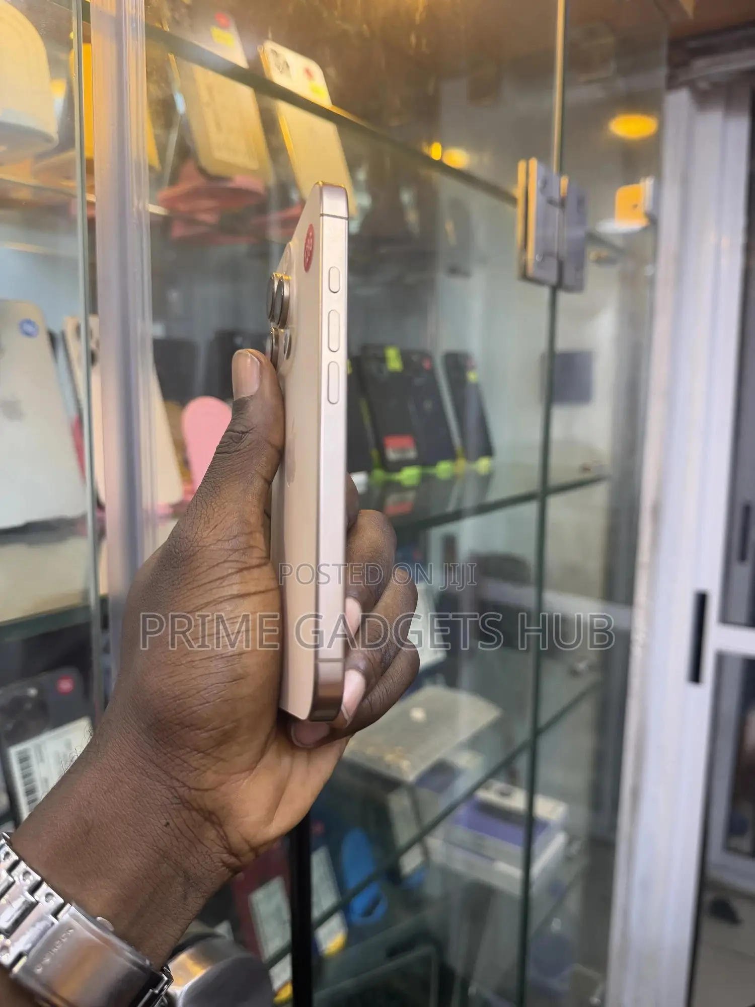 Apple iPhone 16 Pro 128 GB Gold