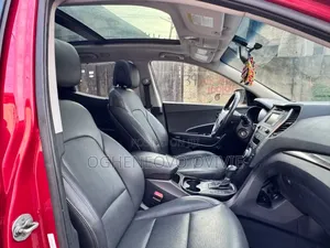 Hyundai Santa Fe SE AWD 2018 Red