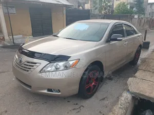 Toyota Camry 2008 Gold