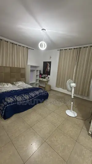Furnished 3bdrm Apartment in Prime Waterview, Lekki Phase 1 for rent
