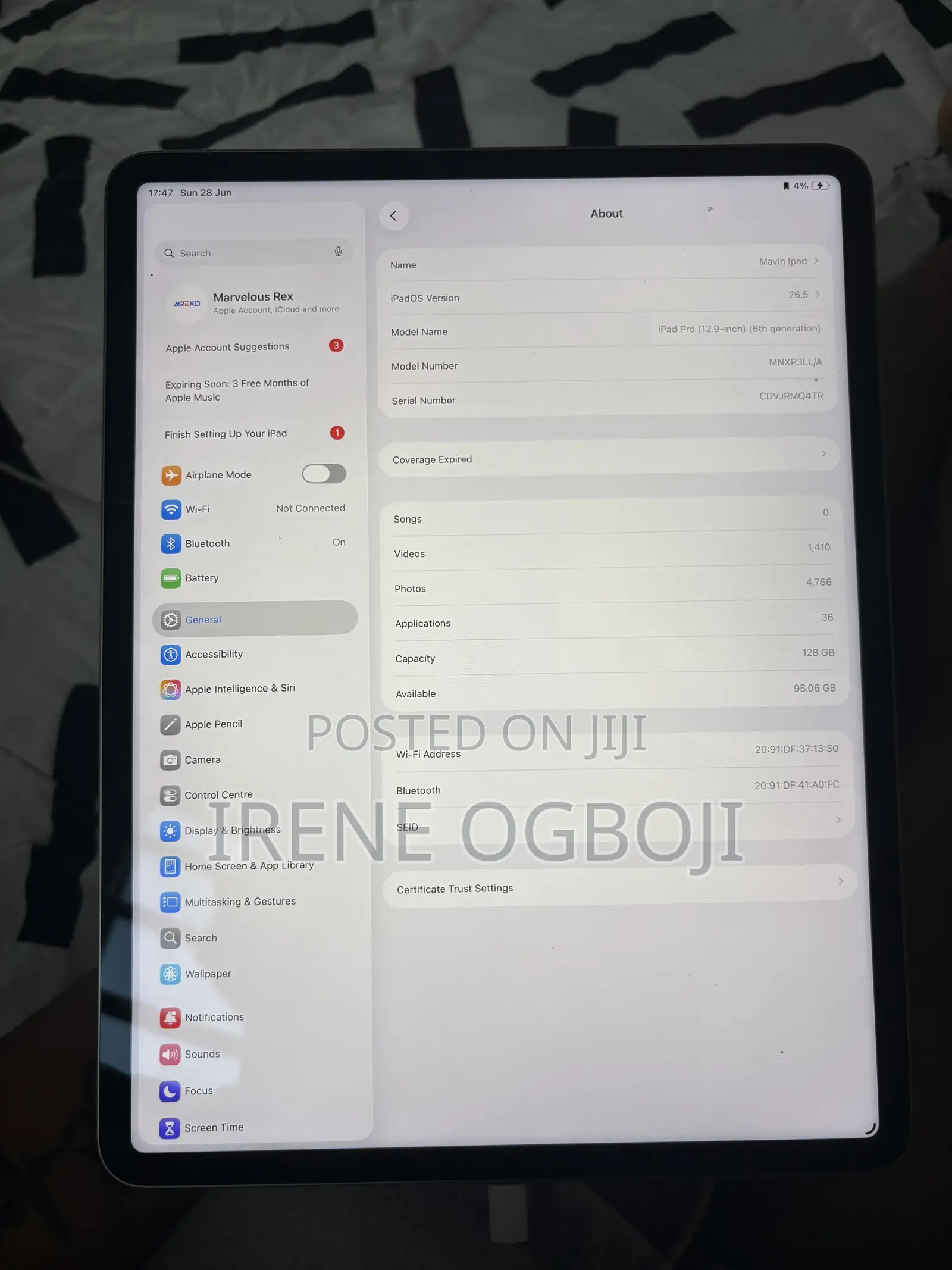 Apple iPad Pro 12.9 (2020) 128 GB Gray