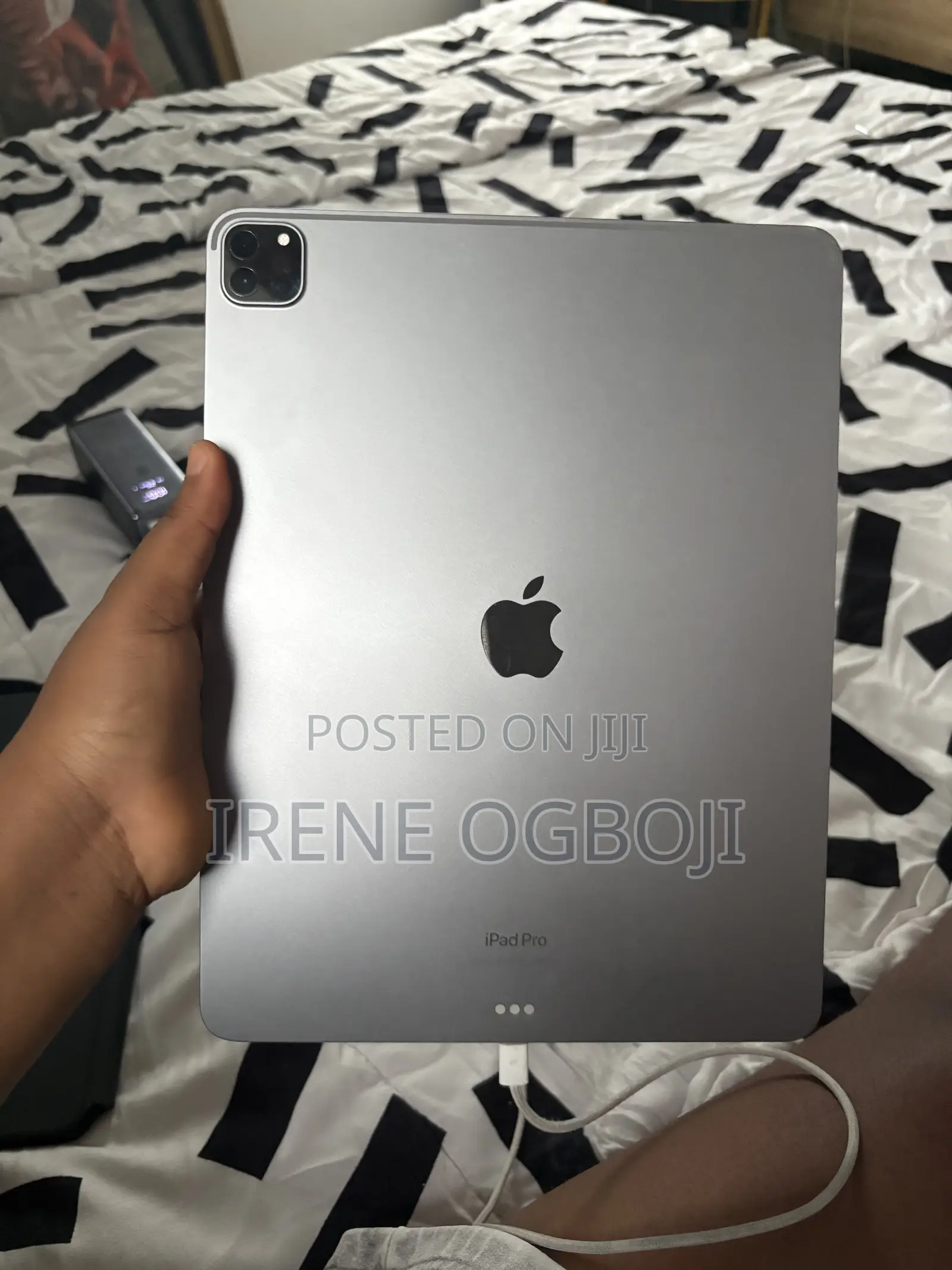 Apple iPad Pro 12.9 (2020) 128 GB Gray
