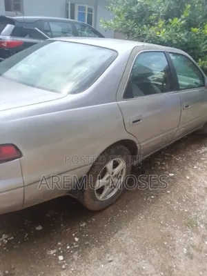Toyota Camry Automatic 1999 Gray