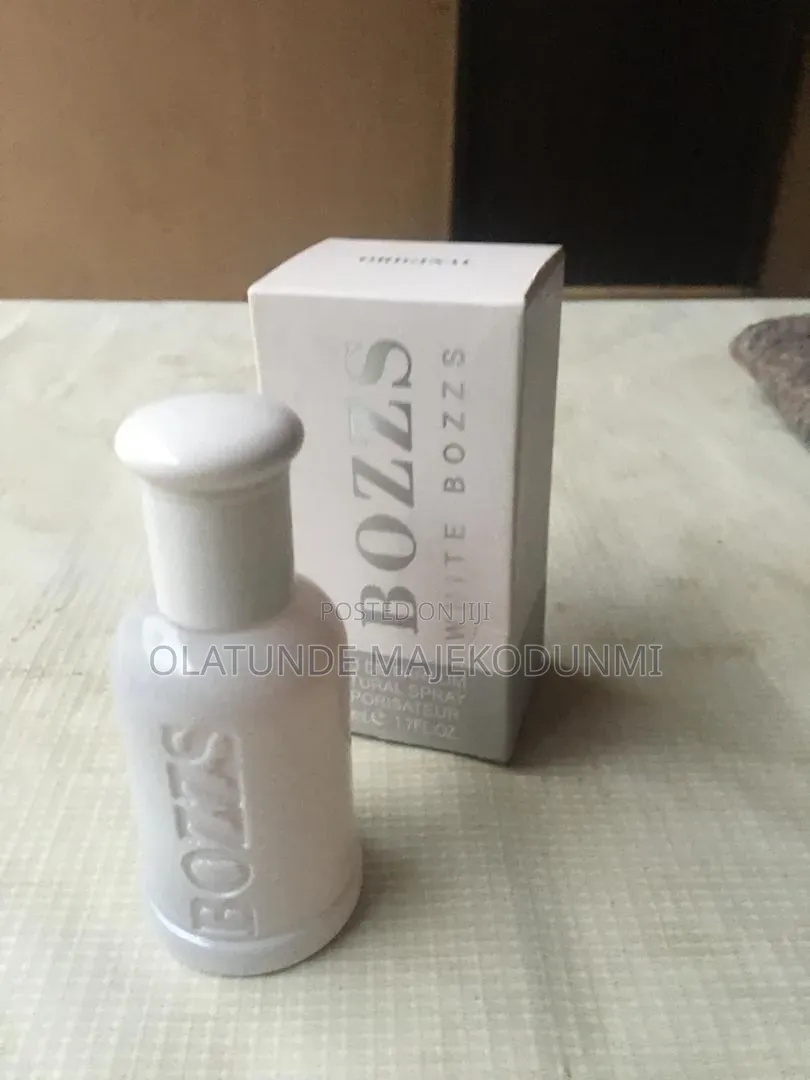 Buzz Perfumes (Black White)