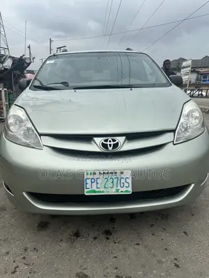 Toyota Sienna LE AWD 2006 Green