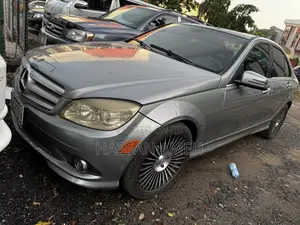 Mercedes-Benz C300 2008