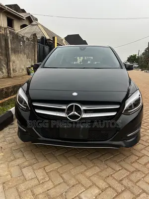 Mercedes-Benz B-Class 2015 Black