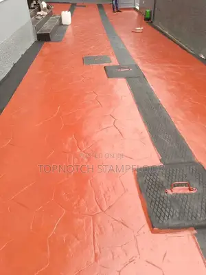 Modern Neat Swimming Pool