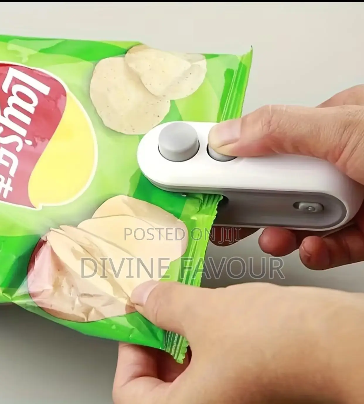 Usb Rechargeable Snack Packaging Bag Sealer.