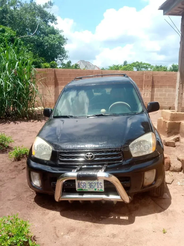 Toyota RAV4 Automatic 2002 Black