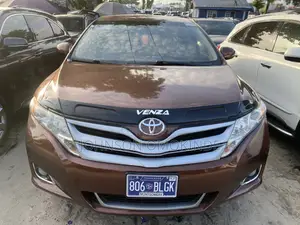 Toyota Venza AWD 2011 Brown