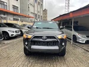 Toyota 4-Runner 2016 Gray
