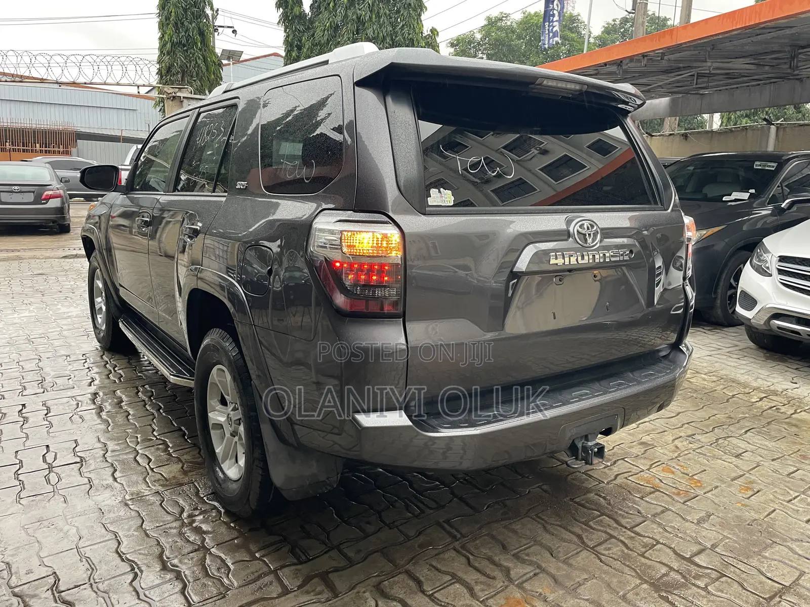 Toyota 4-Runner 2016 Gray