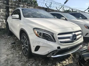 Mercedes-Benz GLA 250 2016 White