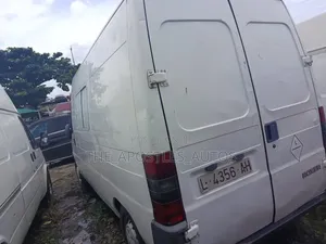 Peugeot Boxer 2005 White