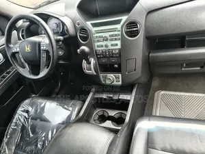 Honda Pilot 2012 Silver