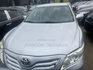 Toyota Camry LE 4dr Sedan (2.4L 4cyl 5A) 2008 Silver