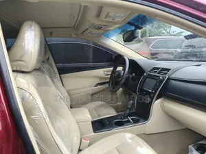 Toyota Camry 2016 Burgundy